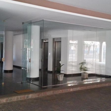 400 Av Libertador Luminoso Amplio Piscina Cochera Seguridad 24 Hs Сан Фернандо Екстериор снимка