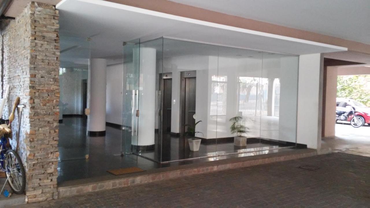 400 Av Libertador Luminoso Amplio Piscina Cochera Seguridad 24 Hs Сан Фернандо Екстериор снимка